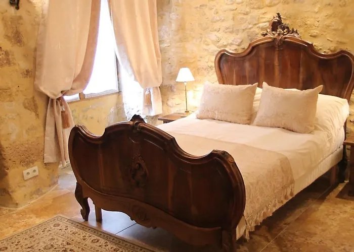 La Petite Maison- Fairytale In Village Center